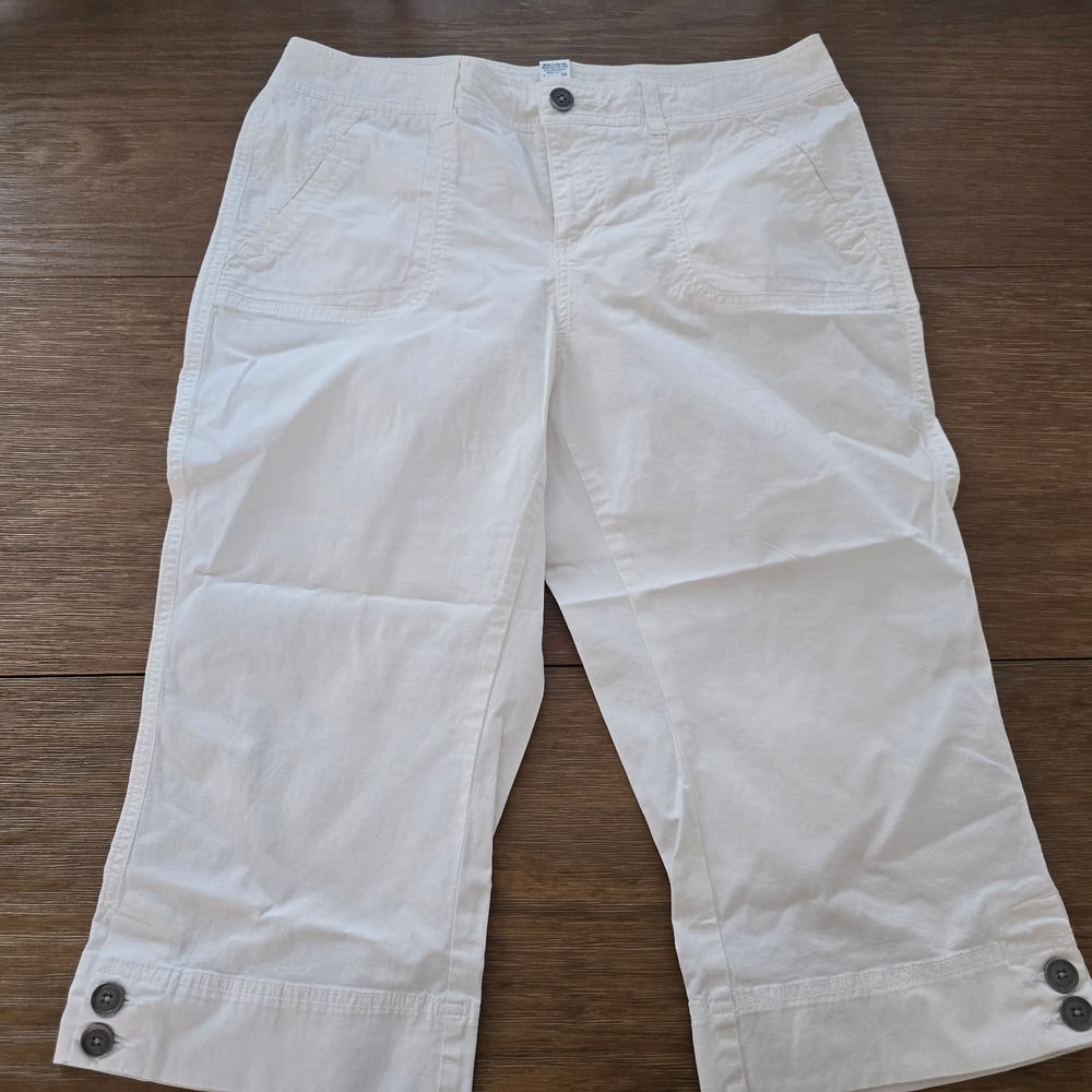 Croft & Barrow Women’s Stretch Capri Pants – Size 14, Khaki /(2) White / Olive - Picture 11 of 11